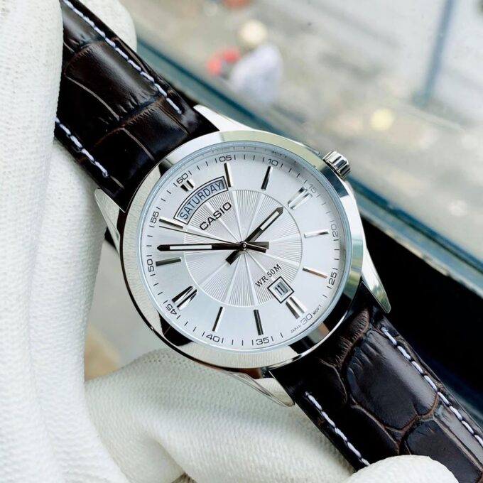 Montre Homme Casio - MTP-1381L-7AVDF - Bracelet en Cuir marron - Affichage analogique - Résistant à l'eau