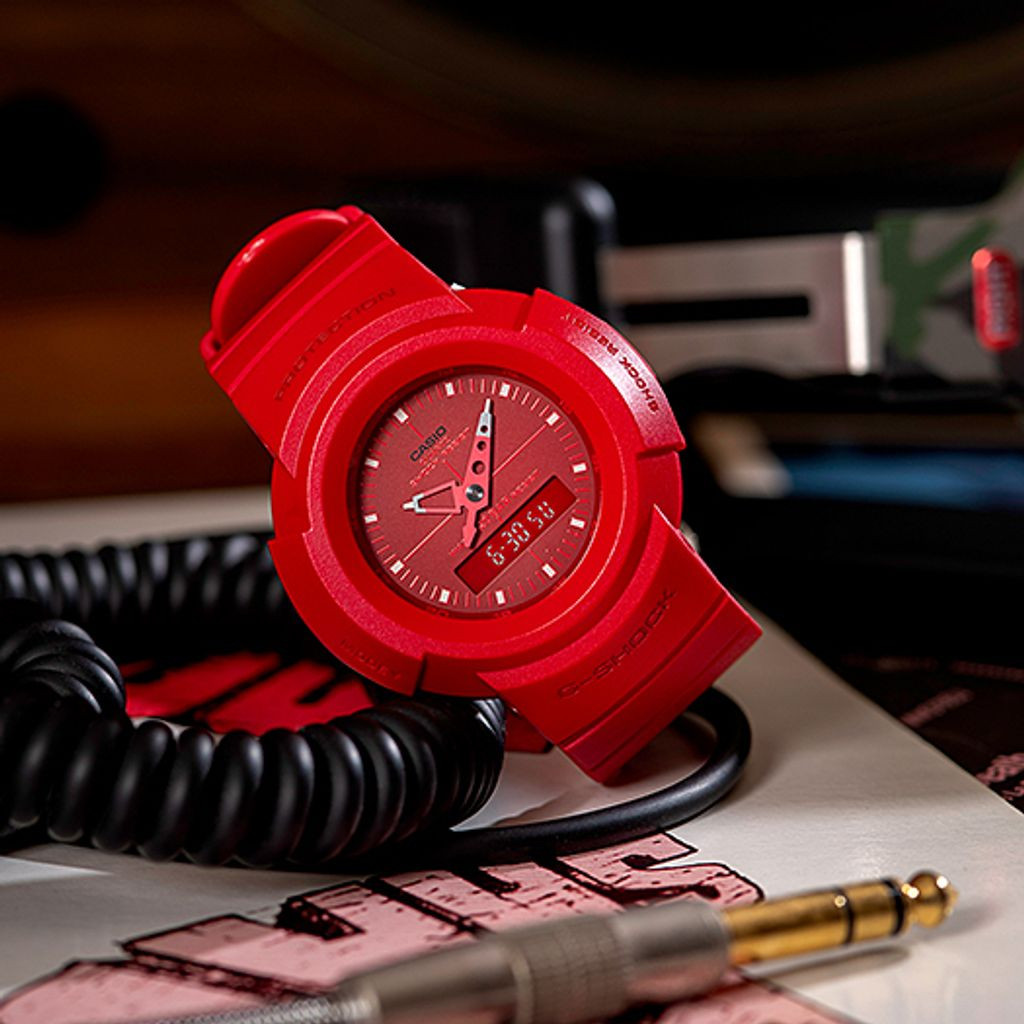 Montre Homme Casio G-SHOCK - Analogique & Numérique, Chronomètre, Alarme, Résistant aux chocs et à l’eau 200m - Bracelet Résine Rouge - Verre Minéral - AW-500BB-4EDR – Image 4