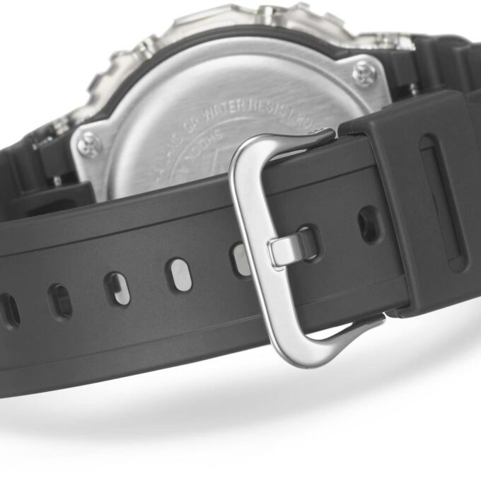 Montre Homme Casio G-Shock - DW-5600SKC-1DR - Bracelet en Résine Noir - Affichage Numérique - Résistant à l'eau