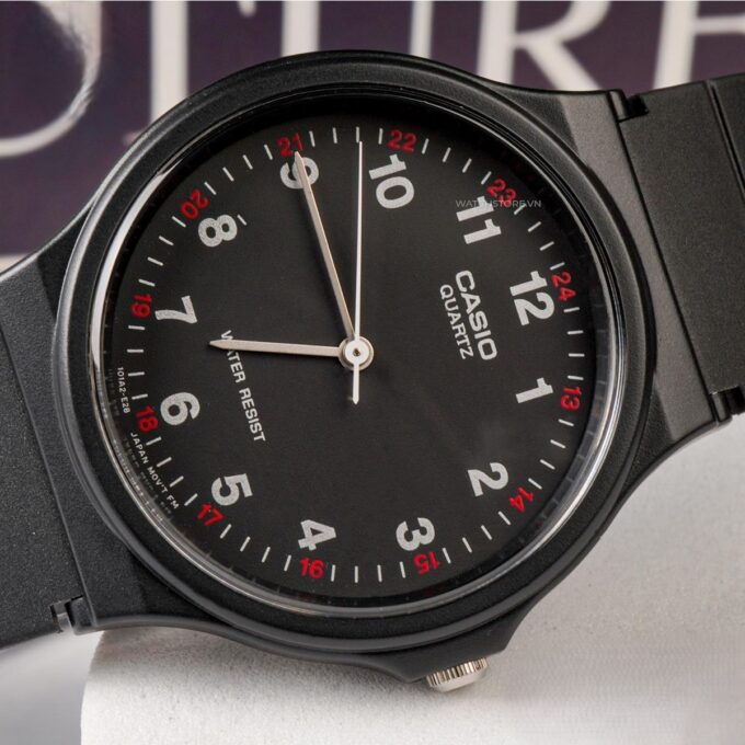 Montre Jeunesse Casio - MQ-24-1BLDF - Bracelet en Résine Noir - Affichage analogique - Résistant à l'eau