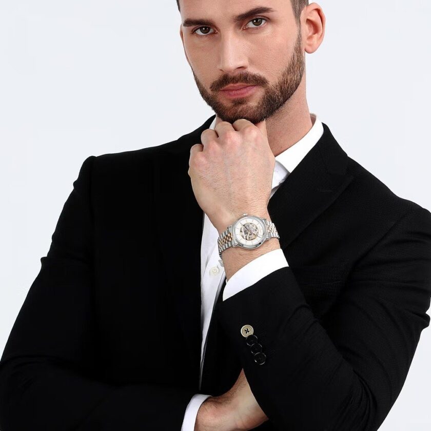 montre homme maserati epoca automatique – r8823118011 – bracelet bicolor en acier inoxydable – revêtement en cristal de saphir resistance a l’eau 10 atm