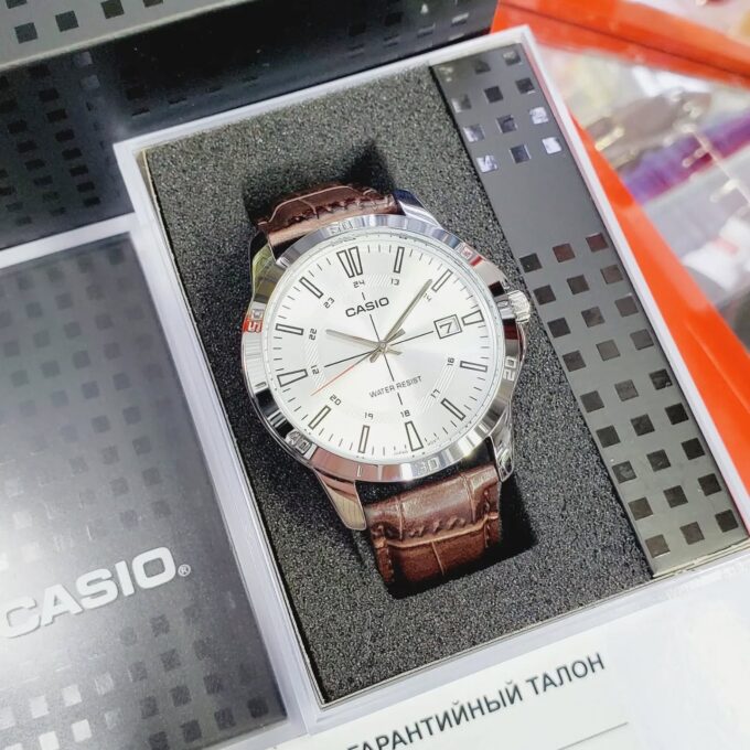 Montre Homme Casio - MTP-V004L-7CUDF - Bracelet en Cuir Marron - Affichage analogique - Résistant à l'eau