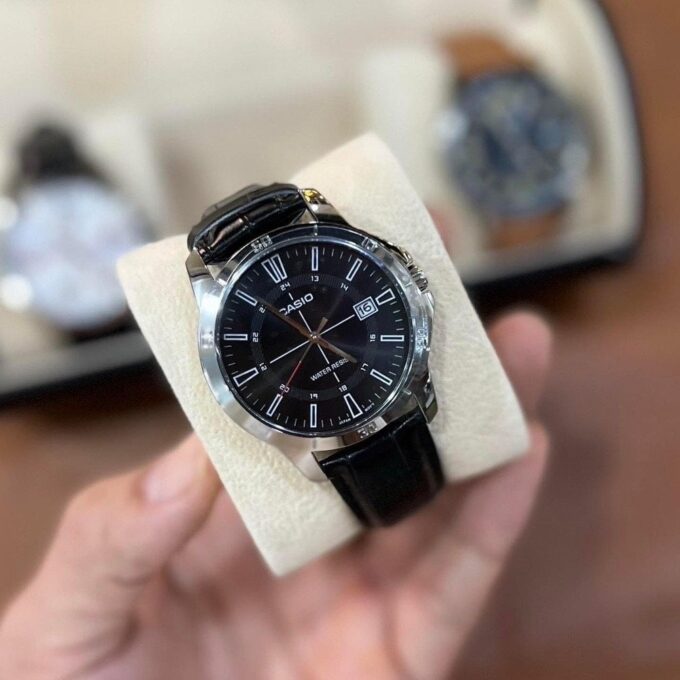 Montre Homme Casio - MTP-V004L-1CUDF - Bracelet en Cuir Noir - Affichage analogique - Résistant à l'eau