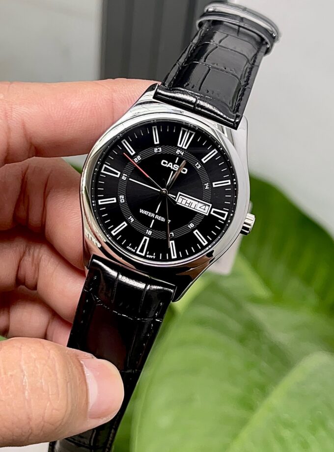 montre homme casio mtp v006l 1cudf bracelet en cuir noir affichage analogique résistant à l'eau