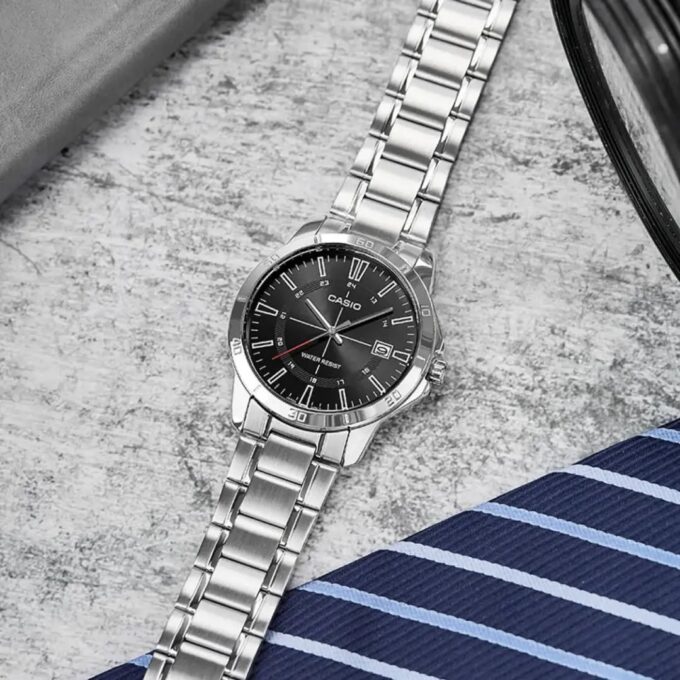 montre homme casio mtp v004d 1cudf bracelet en acier inoxydable affichage analogique résistant à l'eau