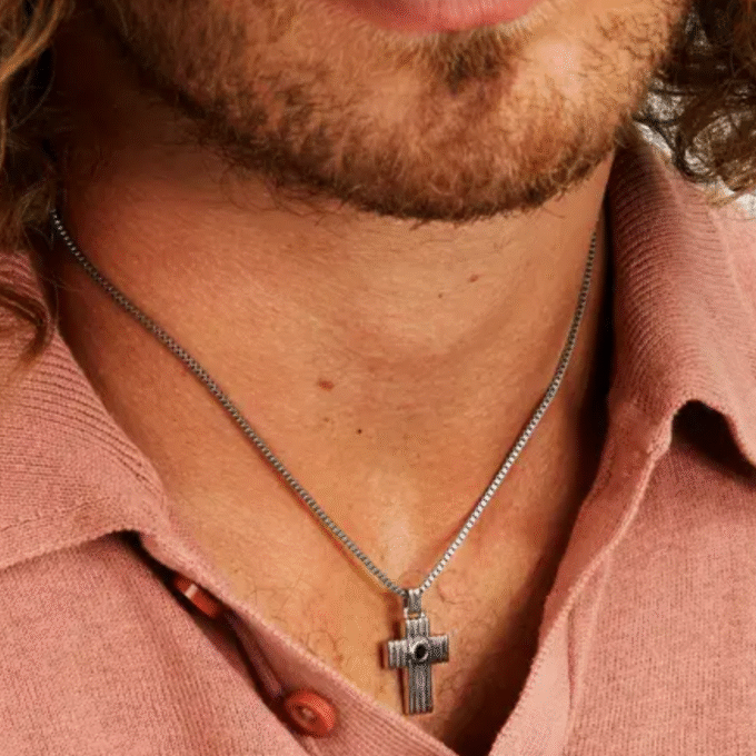 Collier homme urbain Morellato SABH28 – Acier inoxydable, pendentif croix, cristaux noirs, 45+5 cm – Bijou mode argent – Certificat authenticité