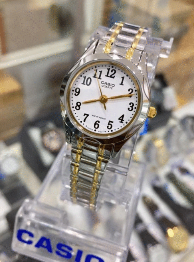 Montre Femme Casio - LTP-1275SG-7BDF - Bracelet en Acier Inoxydable - Affichage analogique - Résistant à l'eau - Gris