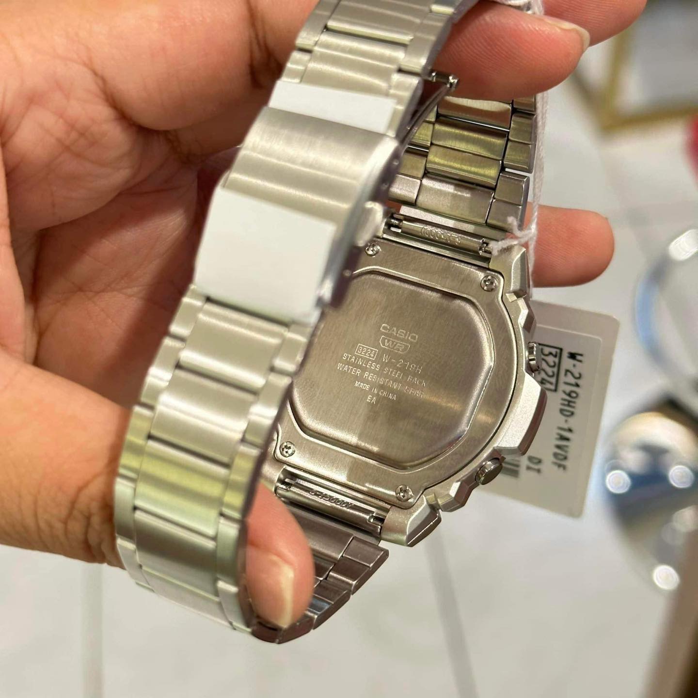 montre homme casio w 219hd 1avdf bracelet en acier inoxydable affichage numérique résistant à l'eau