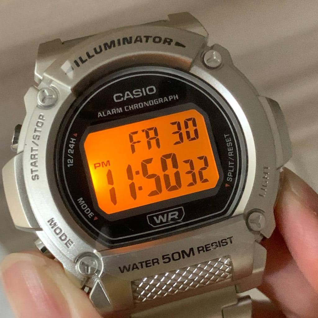 montre homme casio w 219hd 1avdf bracelet en acier inoxydable affichage numérique résistant à l'eau