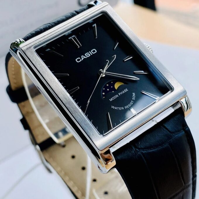 Montre Homme Casio - MTP-M105L-1AVDF - Cadran carré - Bracelet en Cuir Noir - Affichage analogique - Résistant à l'eau