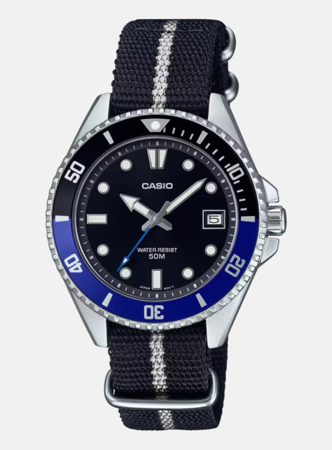 Montre Femme Casio - MDV-10C-1A2VDF - Bracelet Noir en Tissu - Affichage analogique - Dateur - Résistant à l'eau