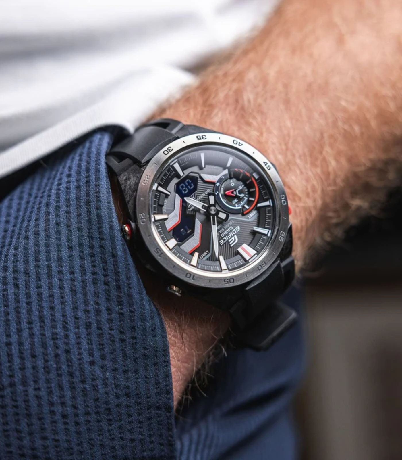 Montre Homme Casio Edifice - ECB-2200P-1ADF - Bluetooth - Affichage analogique - Résistant à l'eau - Verre Saphir – Image 3