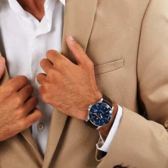 Montre Maserati Competizione en Cuir Marron - R8851100004 - Bracelet en cuir Marron - Affichage analogique - Résistant à l'eau