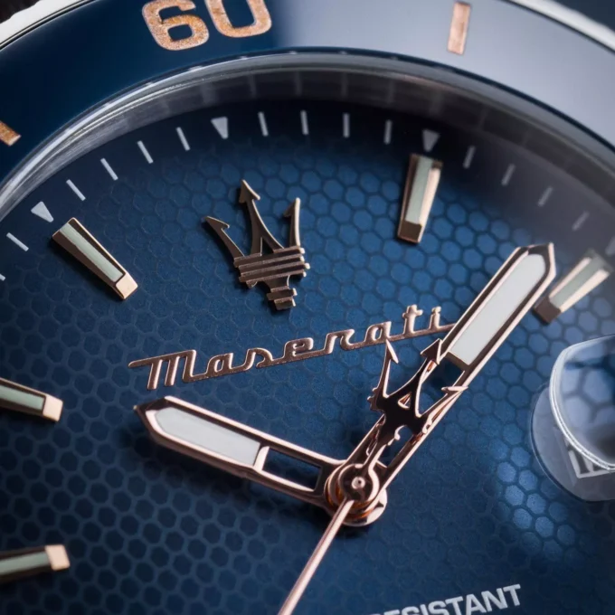 Montre Maserati Competizione en Cuir Marron - R8851100004 - Bracelet en cuir Marron - Affichage analogique - Résistant à l'eau