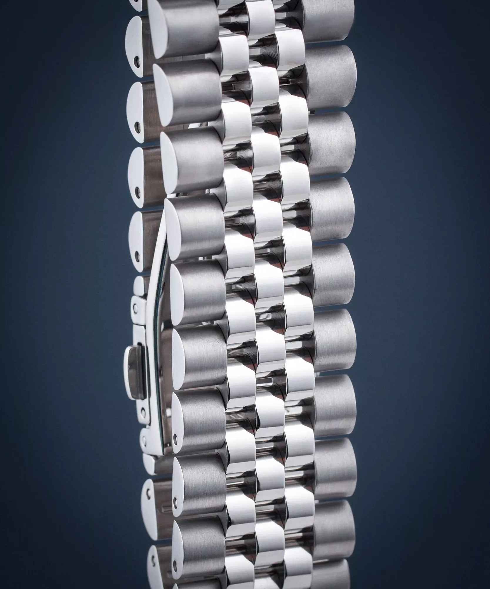 montre-homme-maserati-epoca-r8823118015-automatique-affichage-analogique-resistant-a-leau-verre-saphir-r8823118015