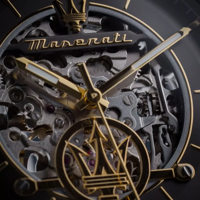 Montre Homme Maserati EPOCA - R8823118015 - Automatique - Affichage analogique - Résistant à l'eau - Verre Saphir