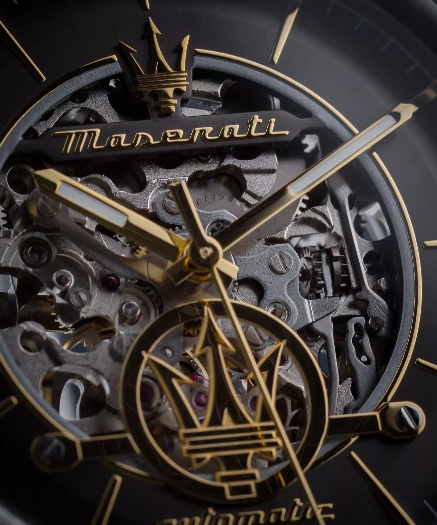 montre-homme-maserati-epoca-r8823118015-automatique-affichage-analogique-resistant-a-leau-verre-saphir-r8823118015