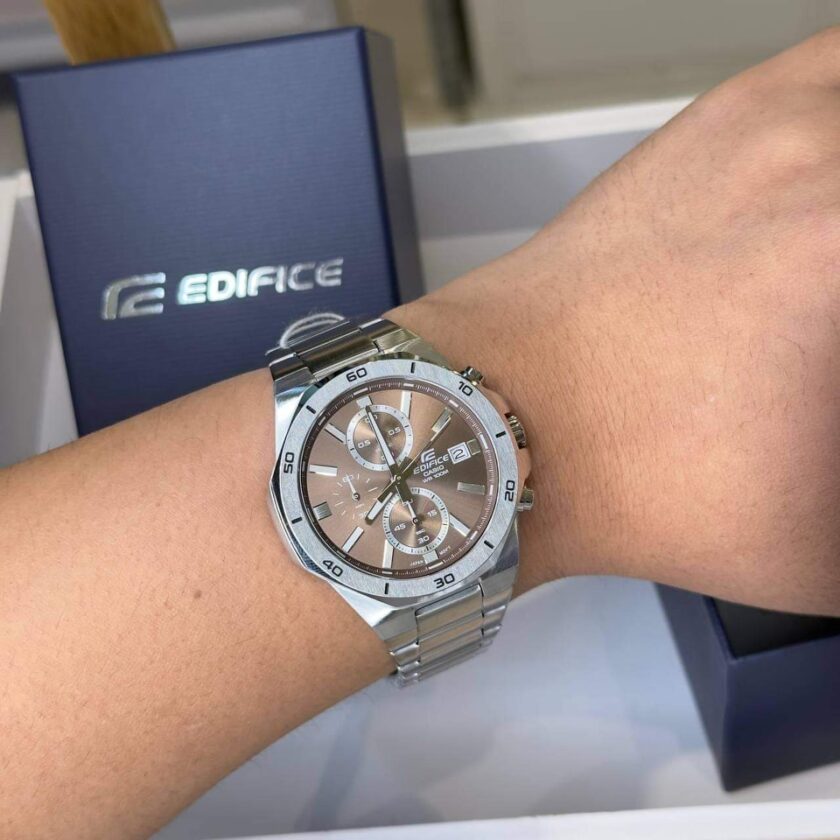 montre homme casio edifice efv 640d 5avudf bracelet en acier inoxydable cadran marron affichage analogique résistant à l'eau