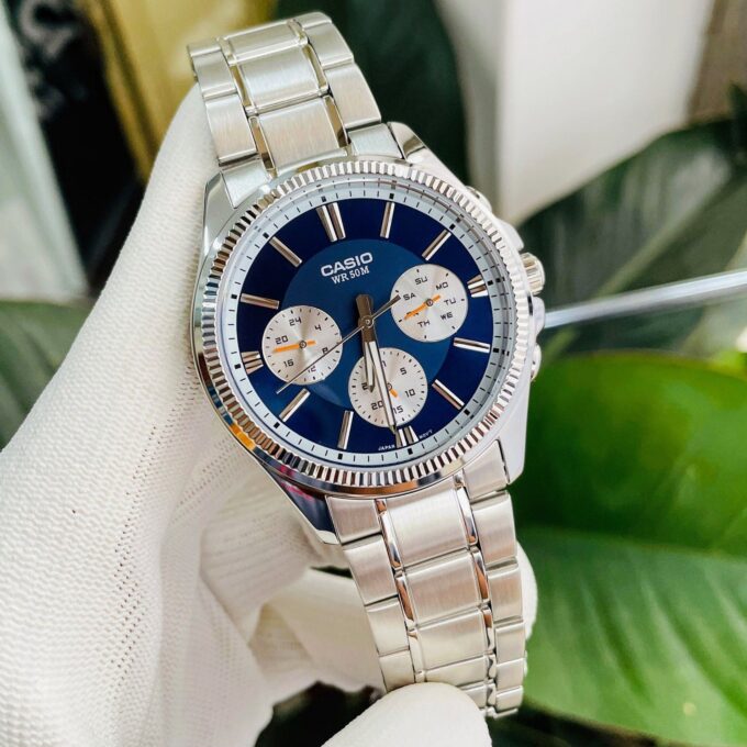 montre homme casio mtp 1375d 2a1vdf bracelet en acier inoxydable cadran bleu affichage analogique résistant à l'eau