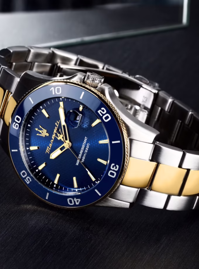 aiwatch_R8873600007 - MASERATI Montre Homme Maserati Compétition - R8873600007 - Bracelet en Acier Inoxydable - Affichage analogique - Résistant à l'eau