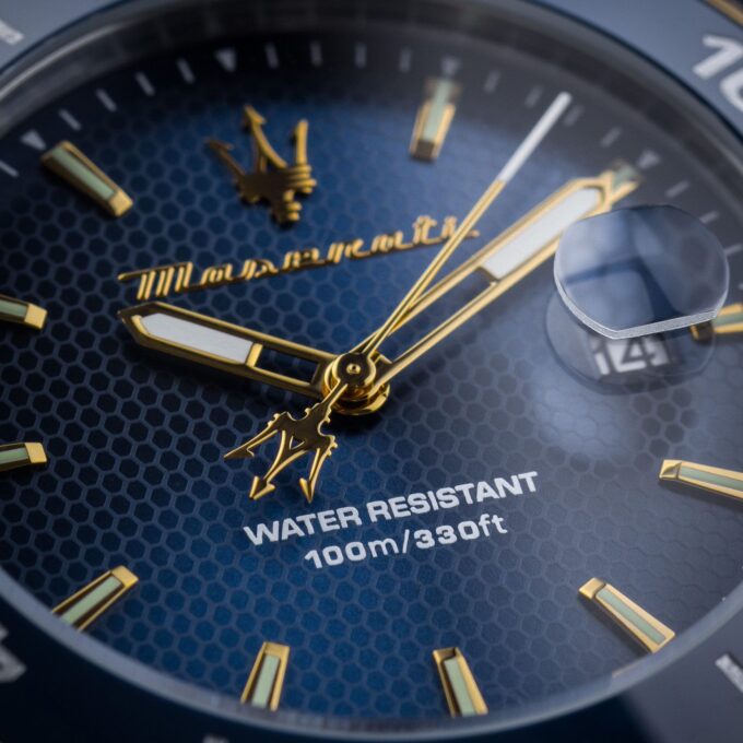 MASERATI Montre Homme Maserati Compétition - R8873600007 - Bracelet en Acier Inoxydable - Affichage analogique - Résistant à l'eau