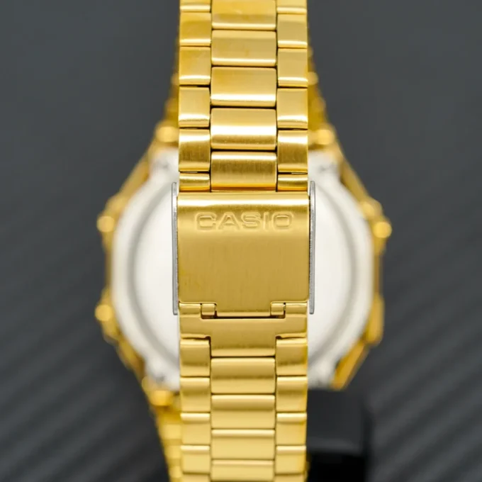 Montre Casio Vintage - A168WERG-2ADF - Bracelet doré en Acier Inoxydable - Affichage Numérique - Résistant à l'eau