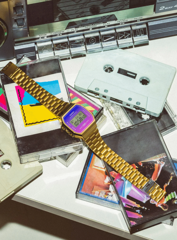 Montre Casio Vintage - A168WERG-2ADF - Bracelet doré en Acier Inoxydable - Affichage Numérique - Résistant à l'eau