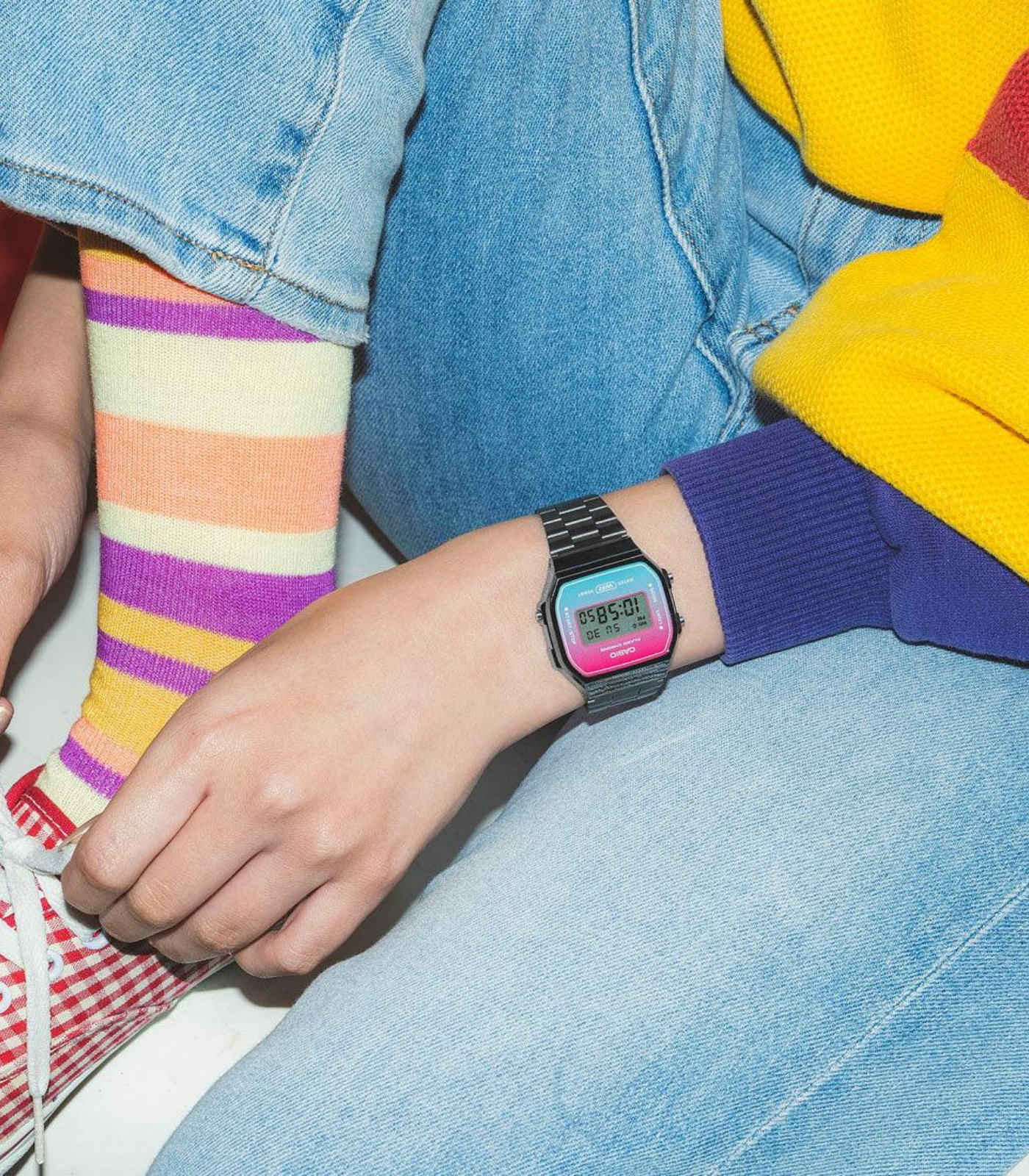 Montre Casio Vintage - A168WERB-2ADF - Bracelet en Acier Inoxydable - Affichage numérique - Résistant à l'eau – Image 3