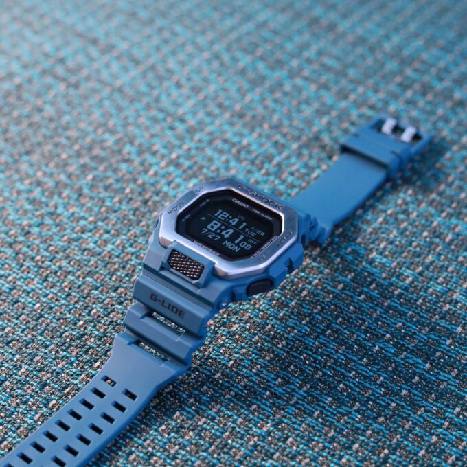 Montre Homme Casio G-SHOCK - GBX-100-2ADR - Bracelet en Résine Bleu Ciel - Affichage Numérique - Résistant à l'eau - Bluetooth