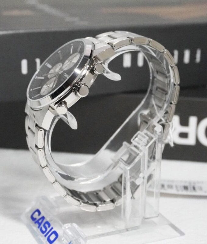 montre homme casio mtp e510d 1a1vdf bracelet en acier inoxydable affichage analogique résistant à l'eau