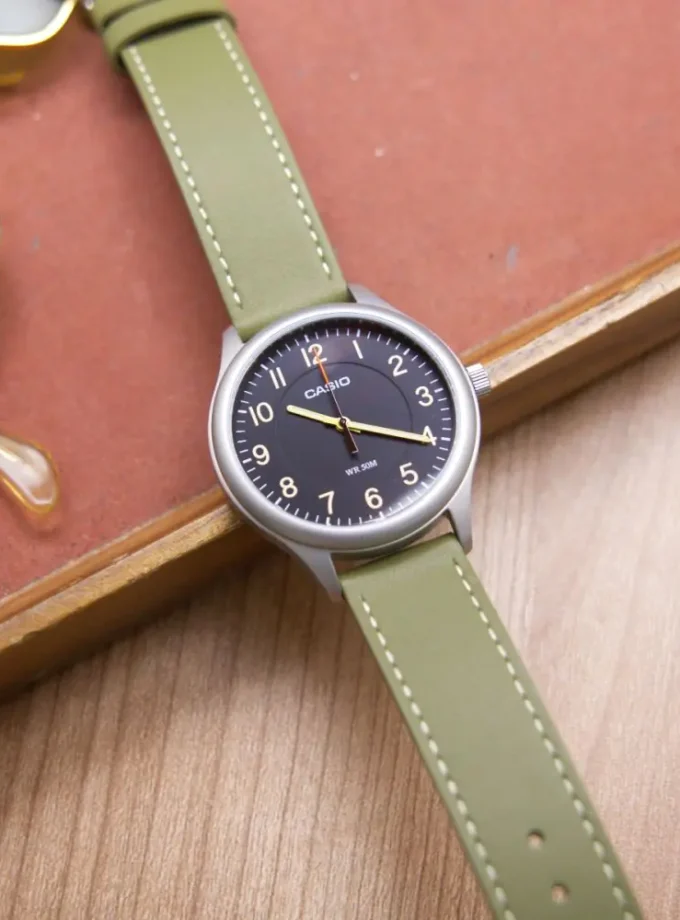 montre homme casio mtp b160l 1b1vdf bracelet en cuir vert affichage analogique résistant à l'eau