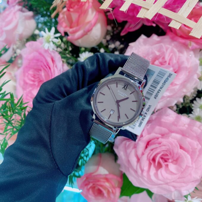 Montre Femme Casio Sheen - SHE-4554GYM-8AUDF - Bracelet en Maille Milanaise Noir - Affichage analogique - Résistant à l'eau - Verre Saphir