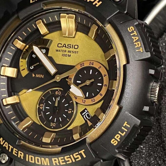 Montre Casio MCW-200H-9AVDF - Design Pratique avec Éclairage et Affichage Lumineux