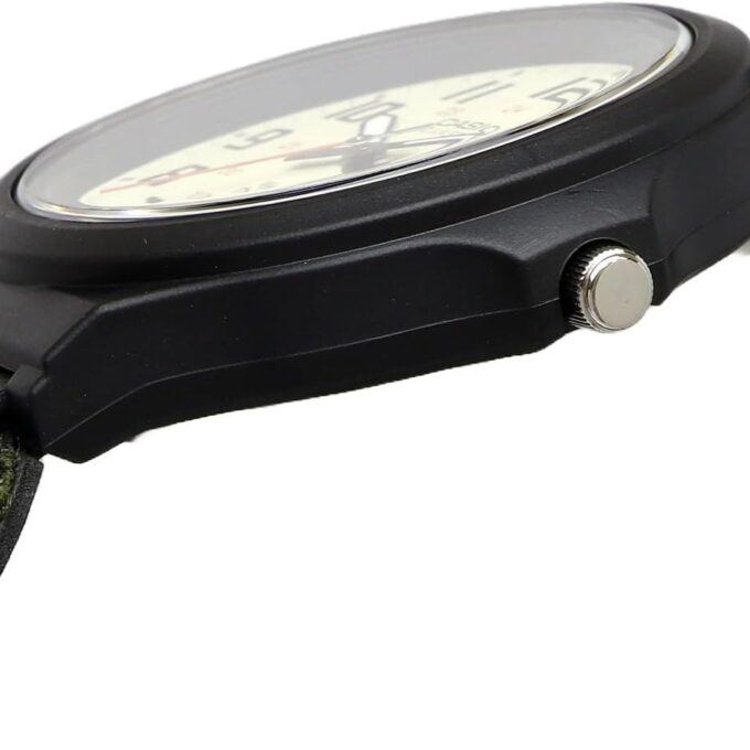 Casio MW-240B-3BVDF - Montre Élégante pour Activités Extérieures avec 50m d'Étanchéité