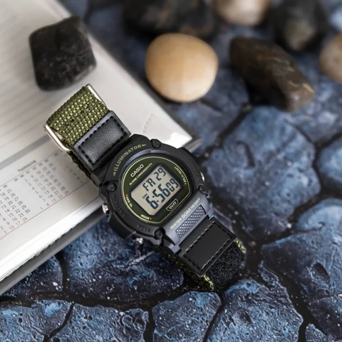 Casio W-219HB-3AVDF - Montre Décontractée pour Homme et Femme avec Fonctionnalités Avancées