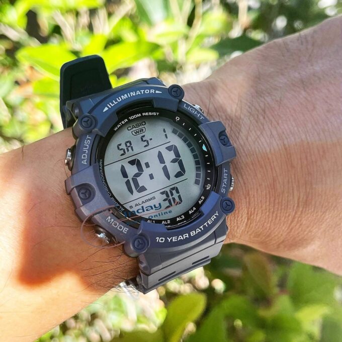 CASIOCasio AE-1500WH-2AVDF - Montre Multifonctionnelle avec Durée de Batterie de 10 Ans