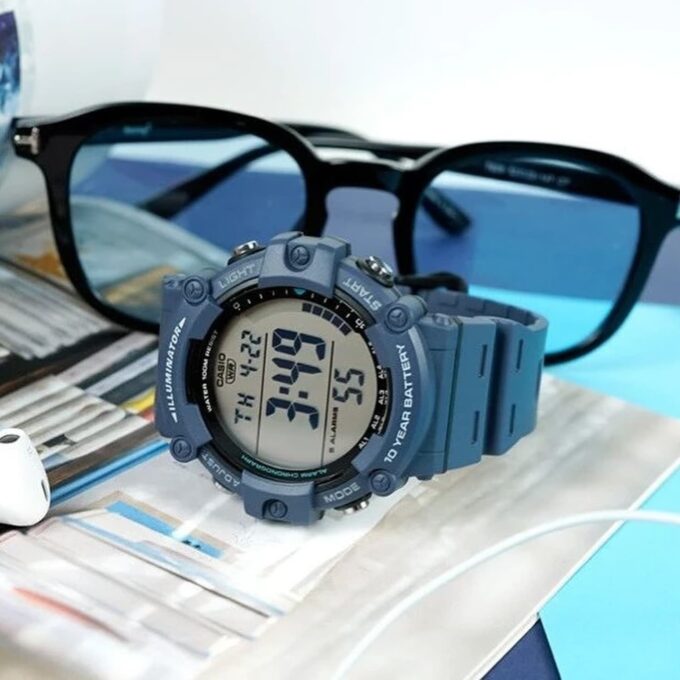 CASIOCasio AE-1500WH-2AVDF - Montre Multifonctionnelle avec Durée de Batterie de 10 Ans