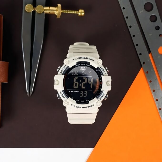 Montre Casio AE-1500WH-8B2VDF - Design Pratique avec Éclairage LED et Bracelet en Résine - 5 Alarmes