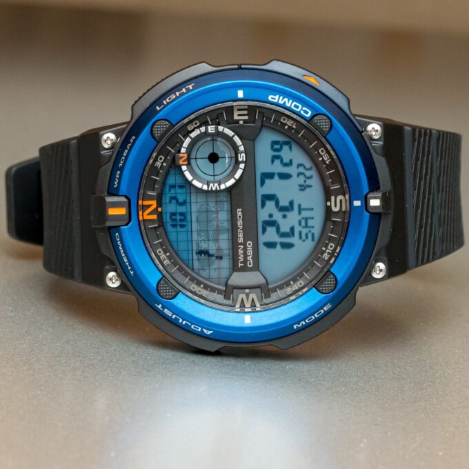 Montre Casio SGW-600H-2ADR - Idéale pour la Plongée avec Fonctionnalités Avancées