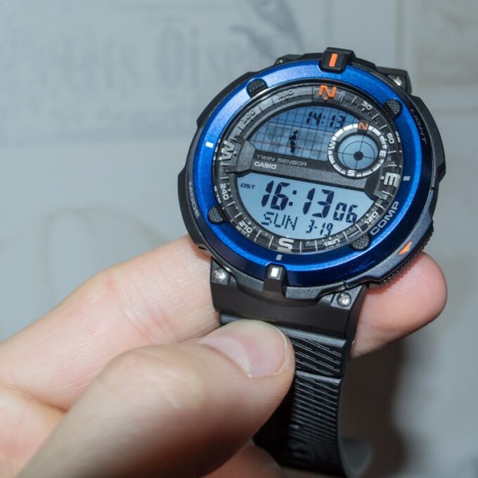 Montre Casio SGW-600H-2ADR - Idéale pour la Plongée avec Fonctionnalités Avancées
