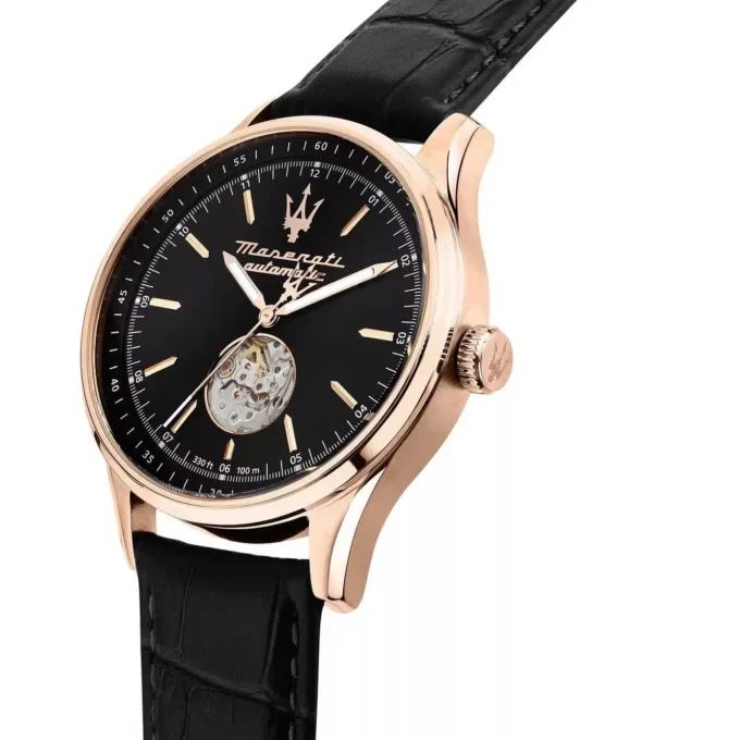 Montre Homme Maserati Sorpasso – R8821124001 – Automatique – Cadran à Cœur Ouvert – Bracelet en Cuir – Couronne à Vis – Fréquence 21 600 – Largeur de la Patte 21 mm