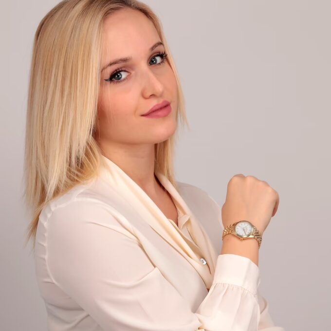 Montre Femme Morellato Magia – R0153165518 – Boîtier Acier 28 mm – Cadran Blanc – Bracelet Métal Argenté – Mouvement Quartz – Résistante à l'Eau 3 ATM – Garantie 2 Ans