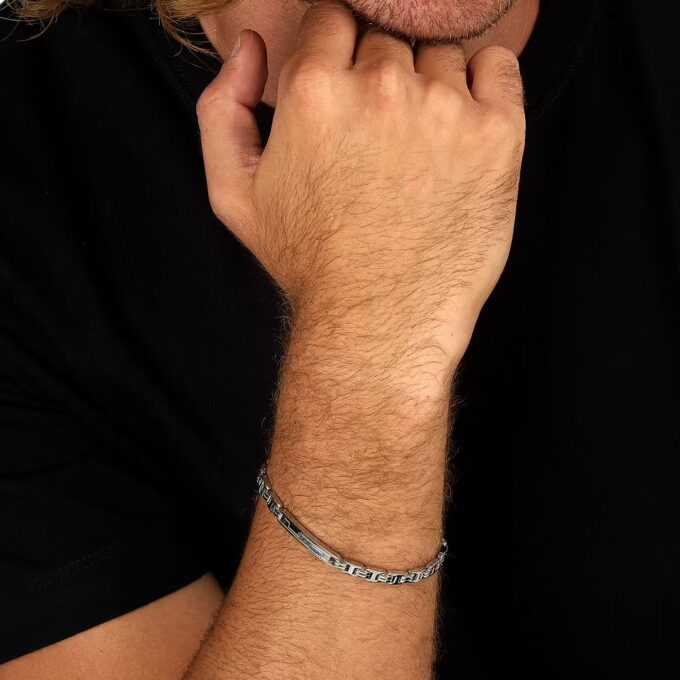 Bracelet Homme Sector Premium SAVK15 - Élégance en Inoxydable avec Cristaux Bleus