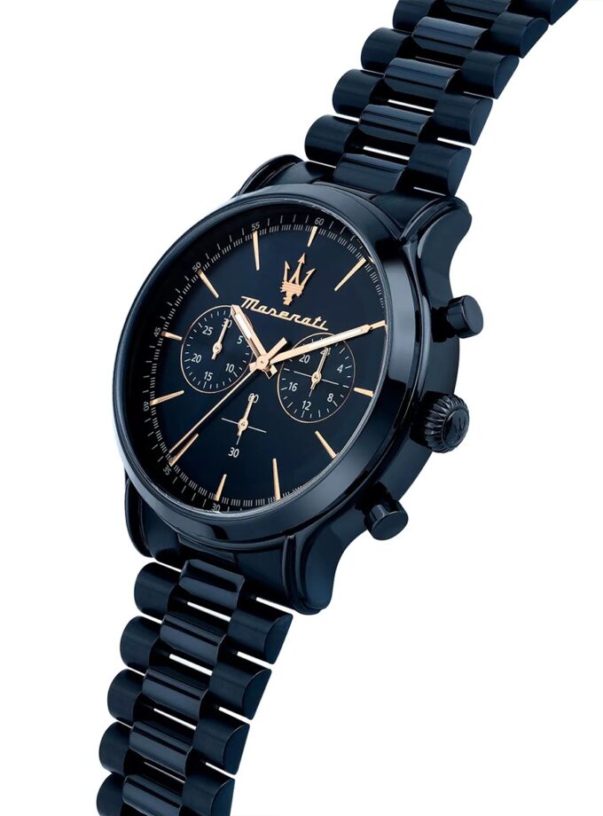 Montre Homme Maserati Epoca Blue Edition – R8873618032 – Chronographe 42 mm – Boîtier Acier Inoxydable Bleu Poli – Mouvement Quartz – Cadran Bleu avec Aiguilles Luminescentes – Bracelet Acier Inoxydable Bleu – Étanchéité 10 ATM – Boucle Pliante – Garantie 2 Ans