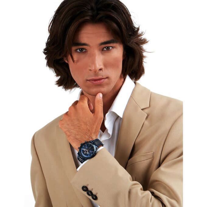 Montre Homme Maserati Epoca Blue Edition – R8873618032 – Chronographe 42 mm – Boîtier Acier Inoxydable Bleu Poli – Mouvement Quartz – Cadran Bleu avec Aiguilles Luminescentes – Bracelet Acier Inoxydable Bleu – Étanchéité 10 ATM – Boucle Pliante – Garantie 2 Ans