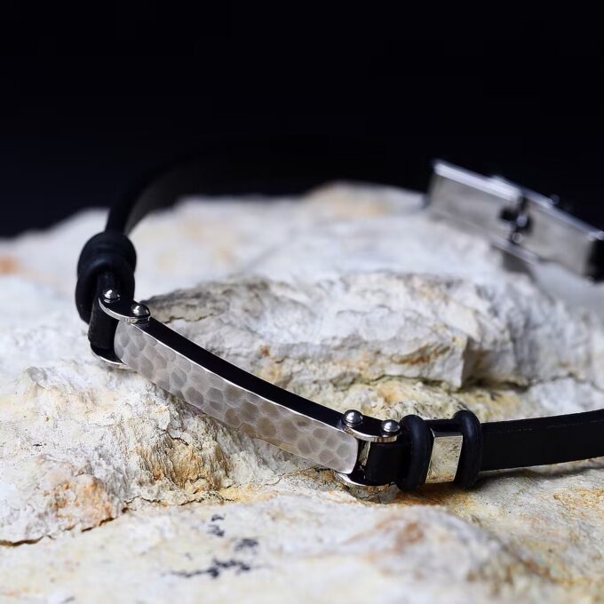 Bracelet Homme Sector Bandy SZV112 - Inoxydable et Cuir - 21 cm - Couleurs Argent et Noir