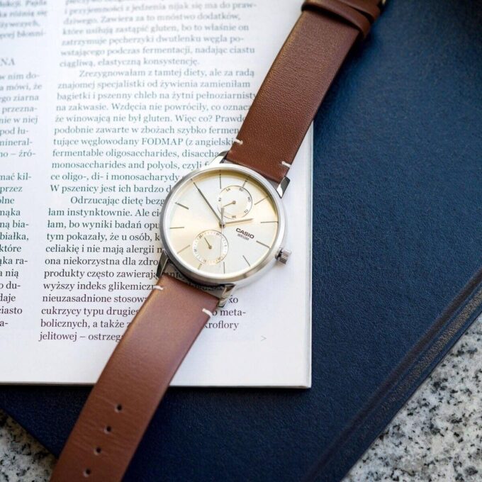 CASIO Montre Homme Multi-Cadrans - MTP-B310L-9AVDF - Bracelet Cuir - Marron