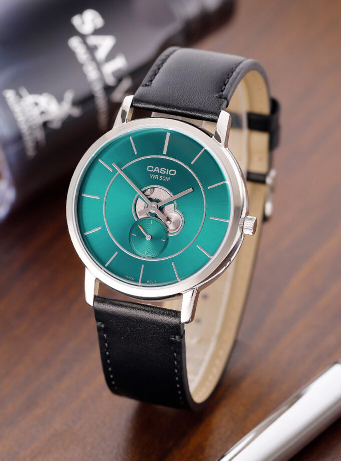 montre casio mtp b130l 3avdf Élégance classique avec cadran noir et bracelet en cuir