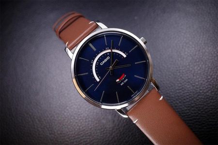 Montre Analogique Casio MTP-B105L-2AVDF - Homme - Cadran Bleu, Index Luminescents, Date, Étanche 50m - Boîtier Acier Inoxydable - Bracelet Cuir Noir - MTP-B105L-2AVDF