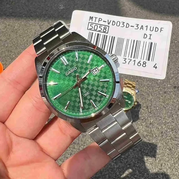 Casio MTP-VD03D-3A1UDF - Montre Élégante pour Homme avec Bracelet en Acier Inoxydable